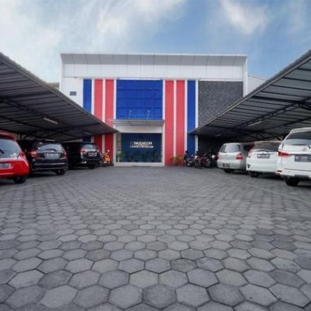 D'Paragon Flamboyan ยอกยาการ์ตา ภายนอก รูปภาพ